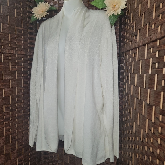 New RED  Cardigan VERY BEAUTIFUL COLOR WHITE - Picture 8 of 8